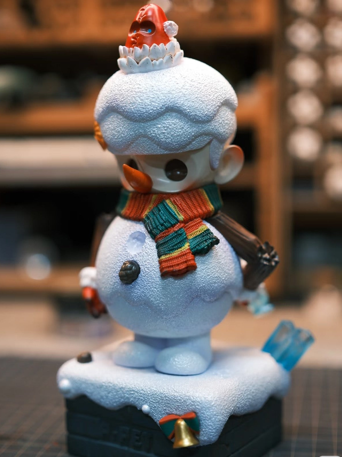 Player PF TOYS SERIES P-PET Snowman /Art toys