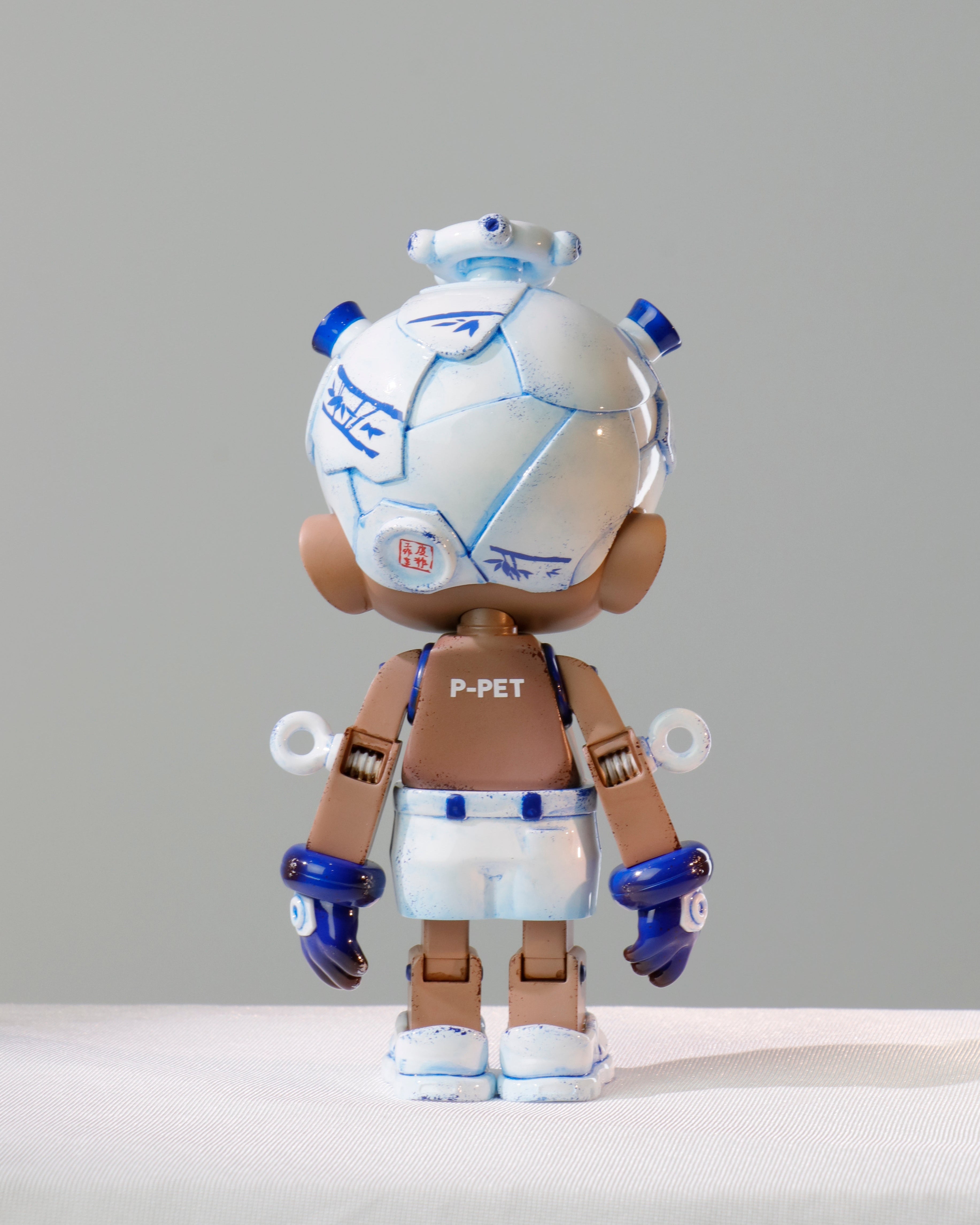 PF TOYS SERIES P-PET Panda Man Art toys